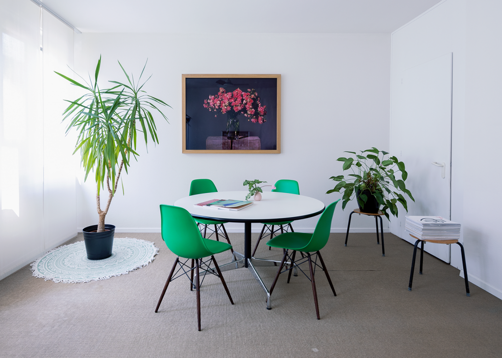 Das Wartezimmer in der Hausarztpraxis Dr. med. Andreas Vögele, Zähringerstrasse 32, 8001 Zürich Wartezimmer in der Hausarztpraxis von Dr. med. Andreas Vögele